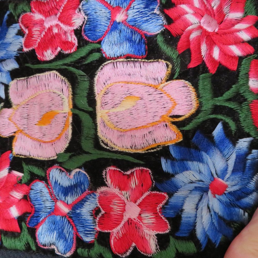 Black Velvet Embroidered Crossbody Bag (54J) - Picture 7 of 7